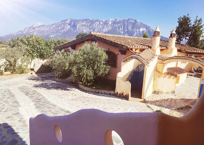 度假居 Su Navru Irgoli