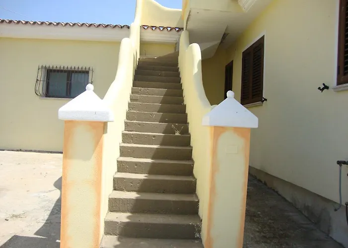 度假居 Su Navru Irgoli